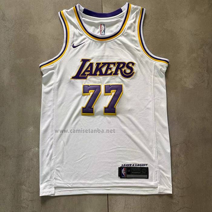 Camiseta Los Angeles Lakers Luka Doncic NO 77 Association 2024-25 Blanco